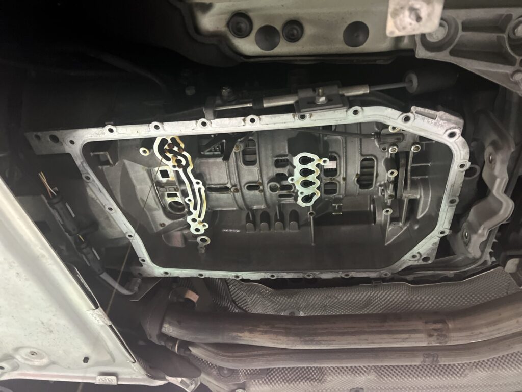 バルブボディを外した様子(車側)