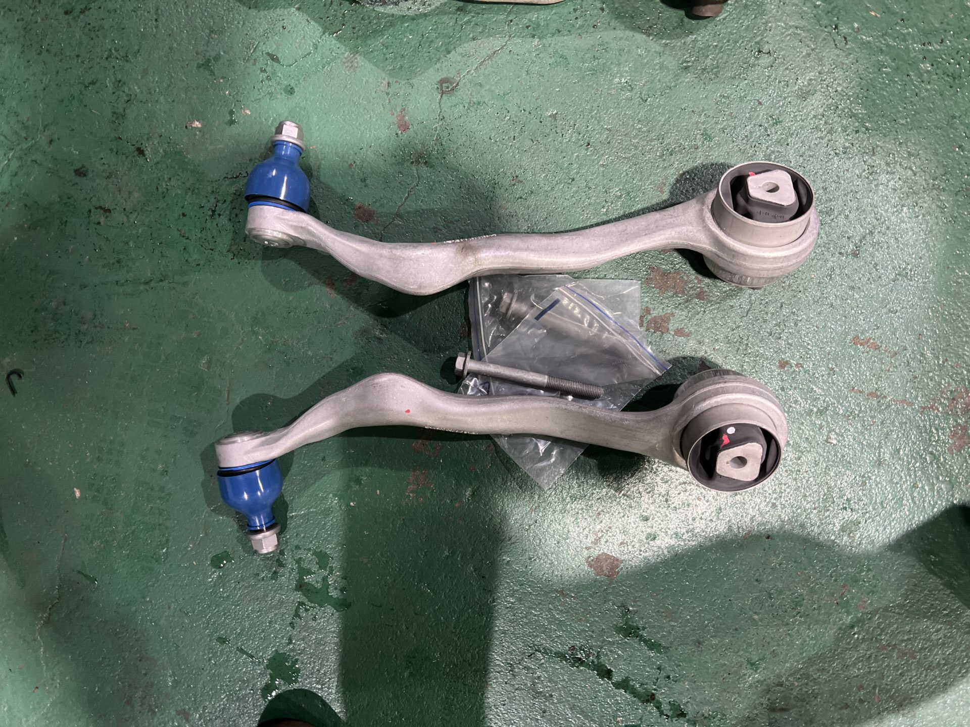 新品のスラストロッドの画像