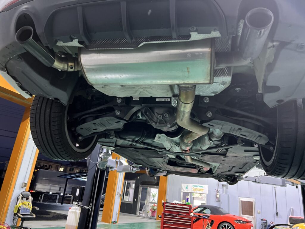 交換前のマフラーの画像