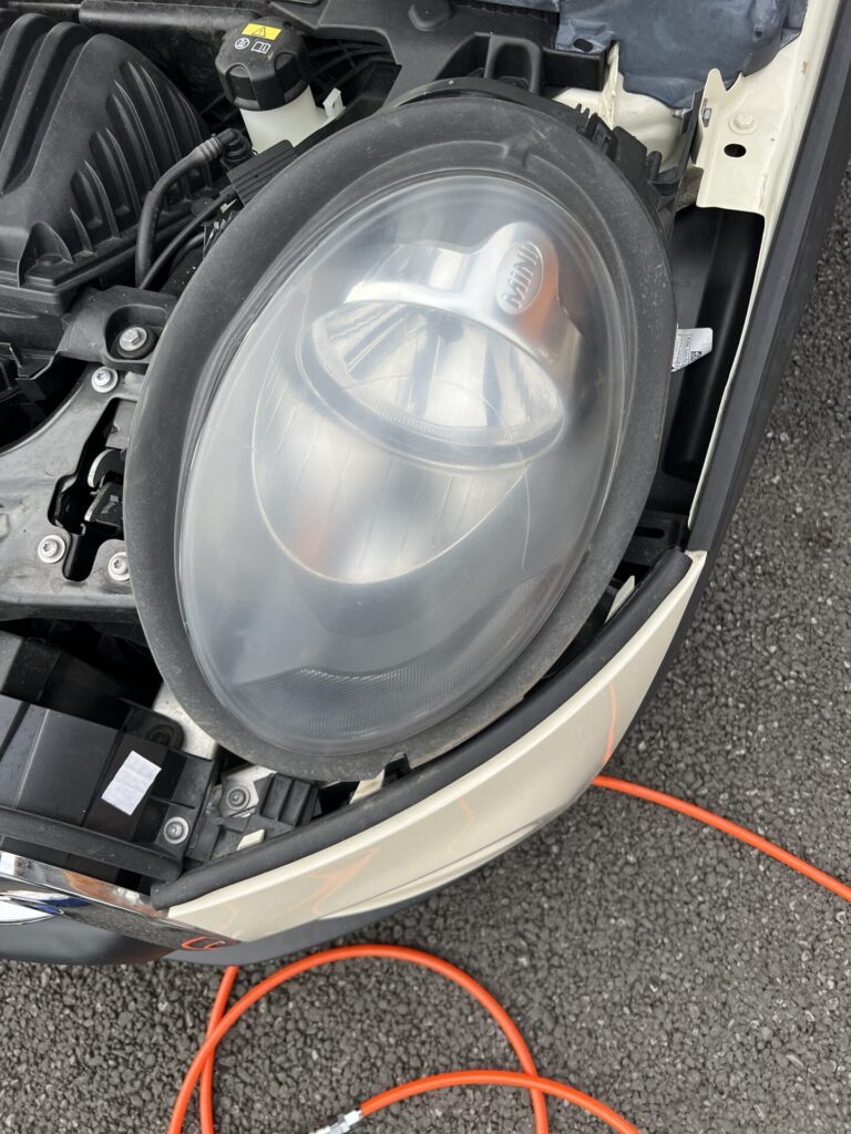 劣化した部分を削り表面を整えた画像②